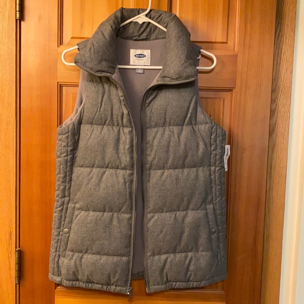 Old Navy Textured Puffer Vest